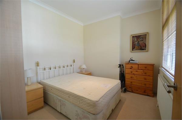 Chalet Estate, Mill Hill, NW7